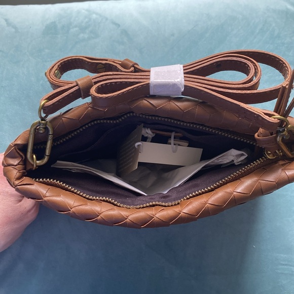 Madewell The Puff Woven Crossbody Bag (New with tags) - Picture 3 of 4